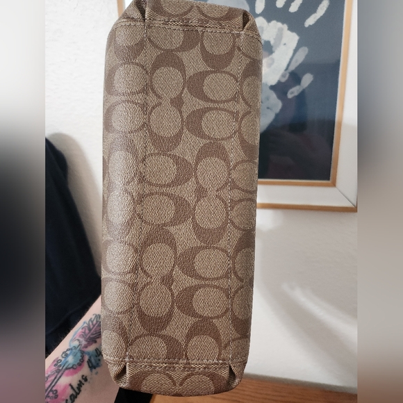 Coach Monogram Brown/ Light Blue Top Handle. In Excellent Condition Outside - Picture 7 of 11